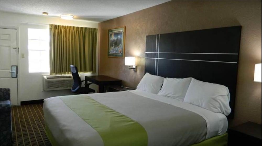 Quality Inn Gonzales Extérieur photo
